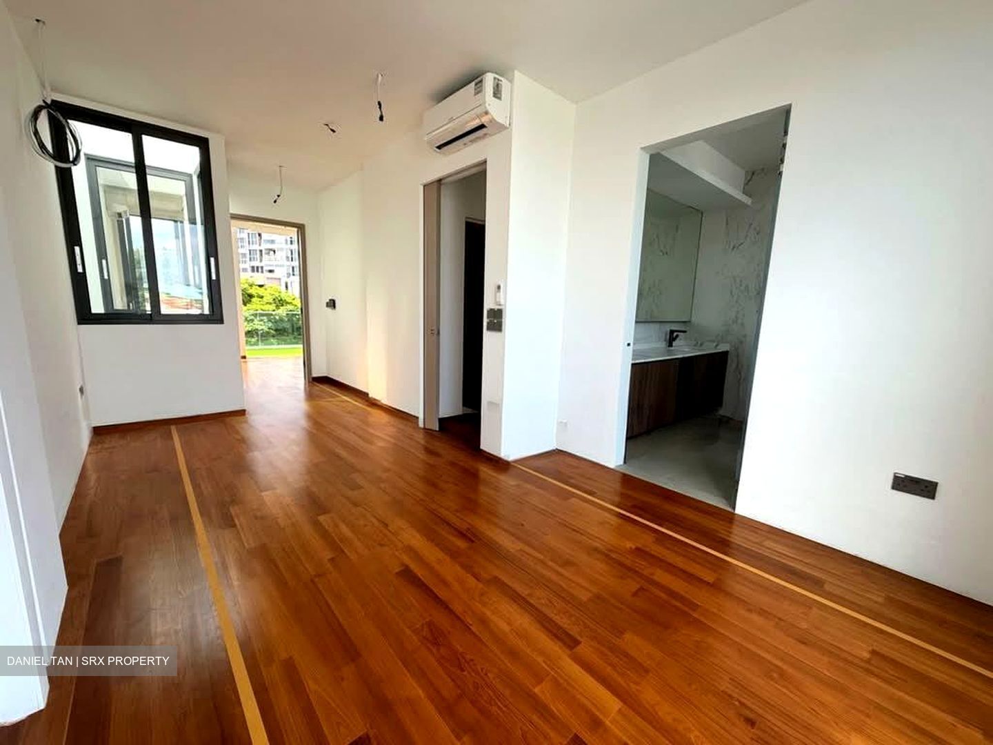 Florence Ville (D19), Terrace #574140161